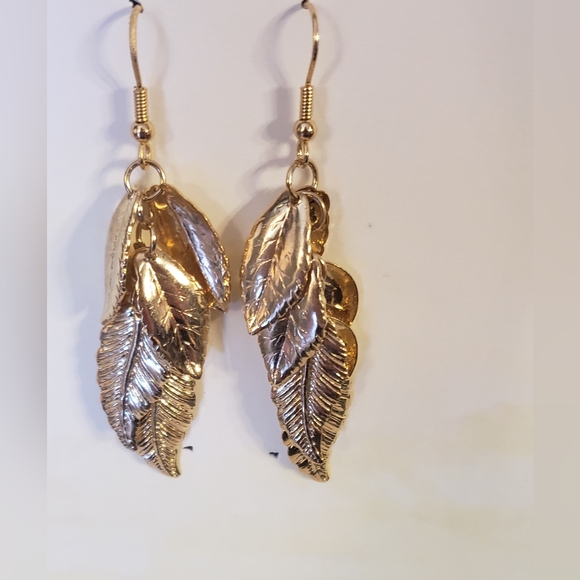 Lot of 4 pairs of earring with leaf design - Picture 4 of 5